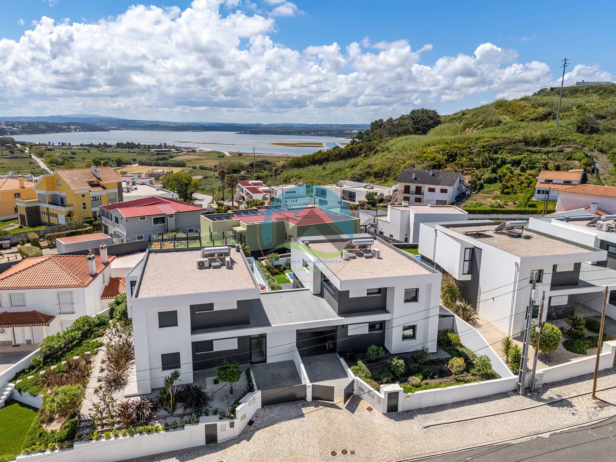 Moradia contemporânea junto ao mar com piscina privada - Foz — Foto 38