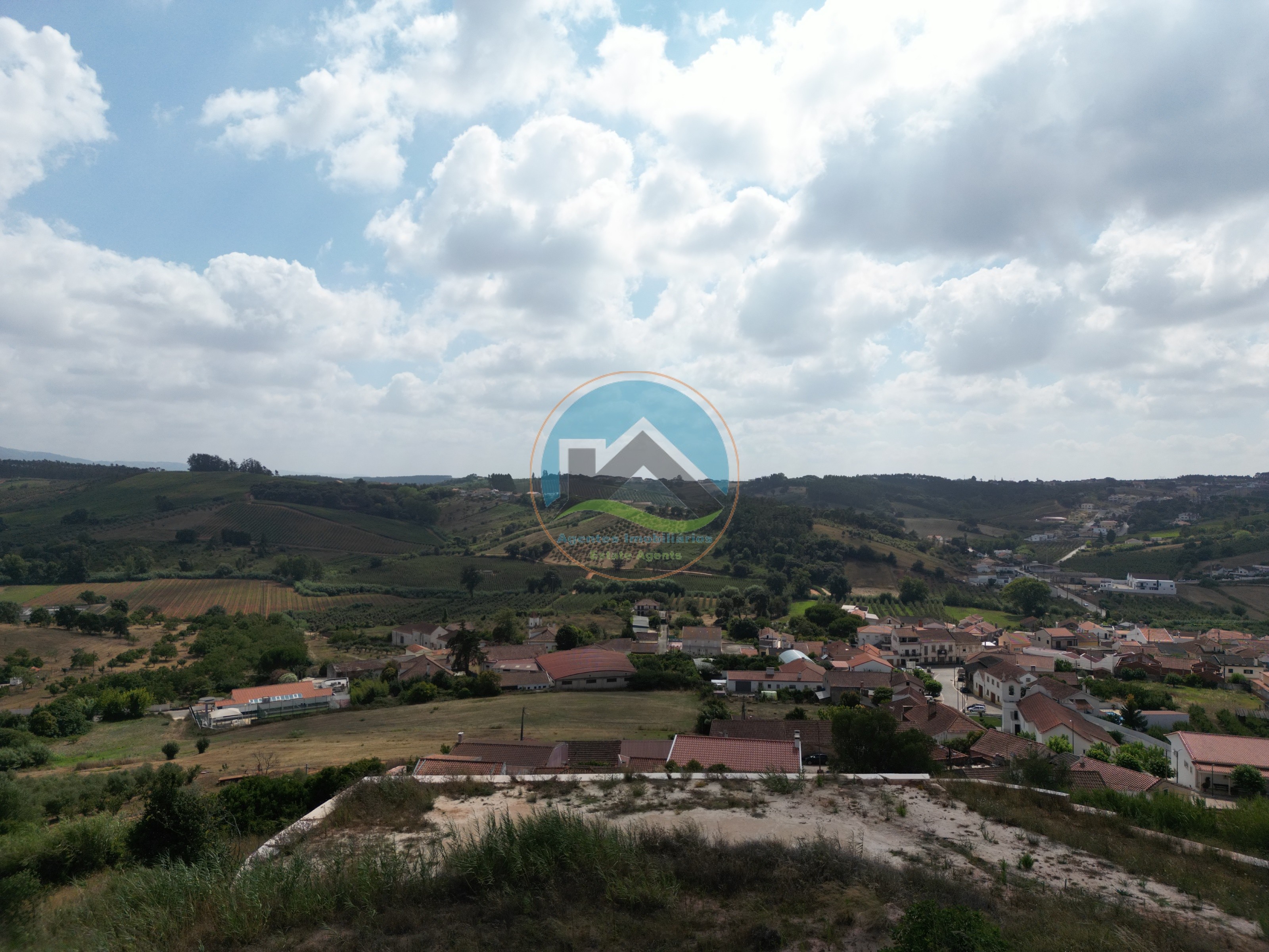 Terreno com Projeto Aprovado para Moradia Contemporânea em Figueiros — Foto 9