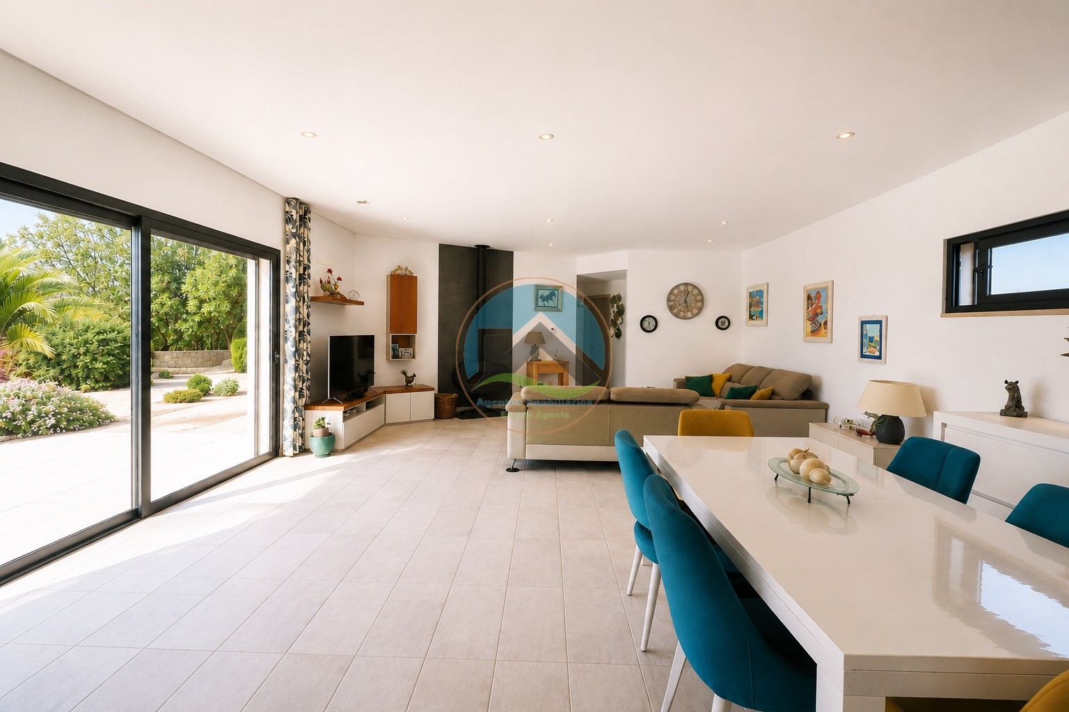 Moradia Contemporânea Térrea com Piscina Aquecida e terreno na — Foto 16