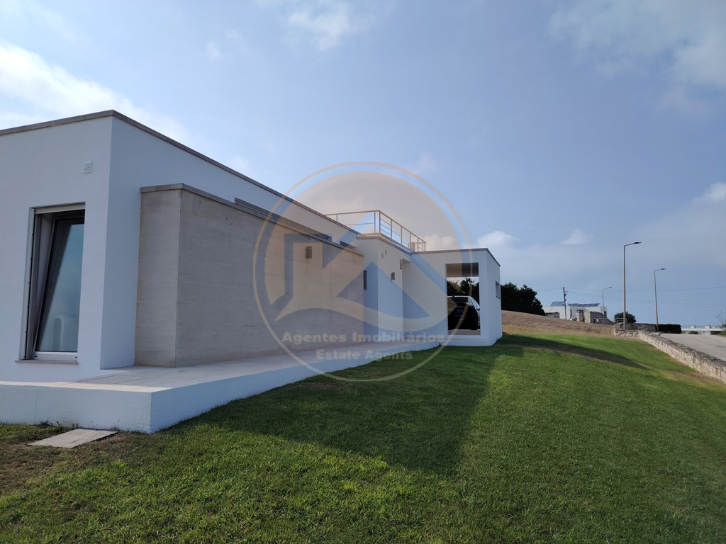 Moradia moderna isolada em Foz do Arelho — Foto 16