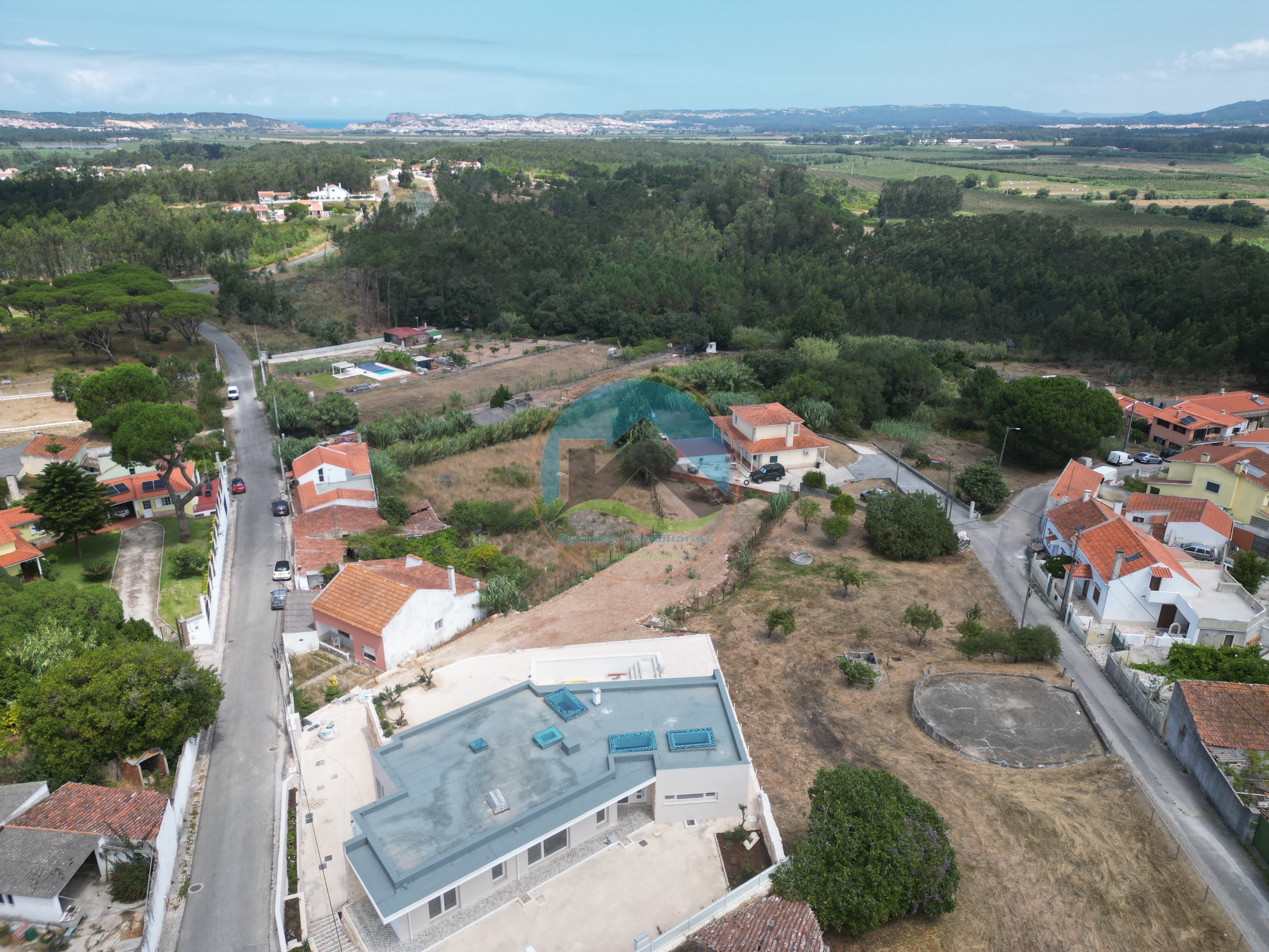 Moradia contemporânea com piscina perto de São Martinho do Porto — Foto 19