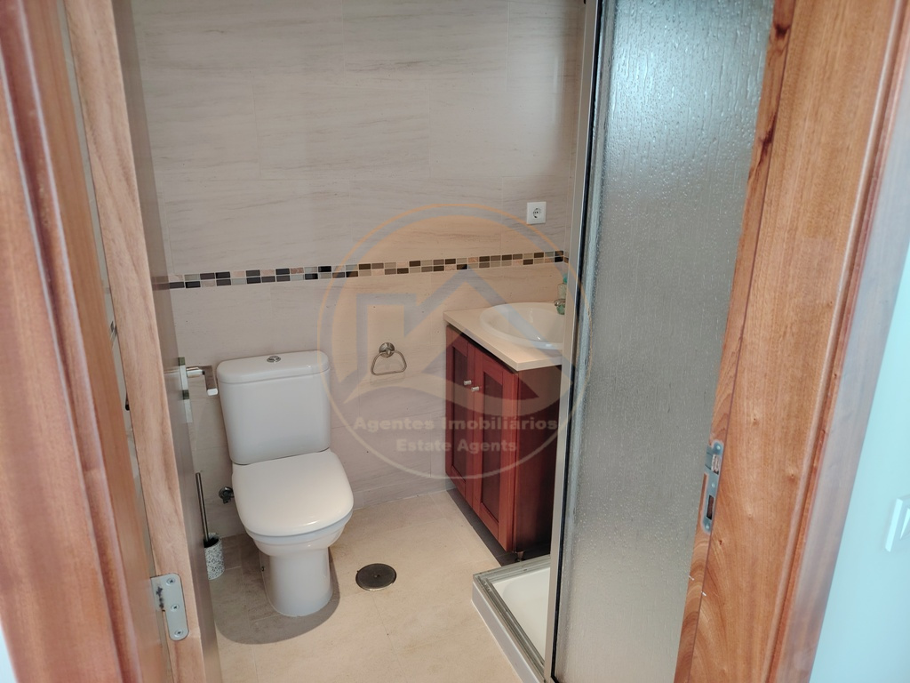 Moradia moderna isolada em Foz do Arelho — Foto 32