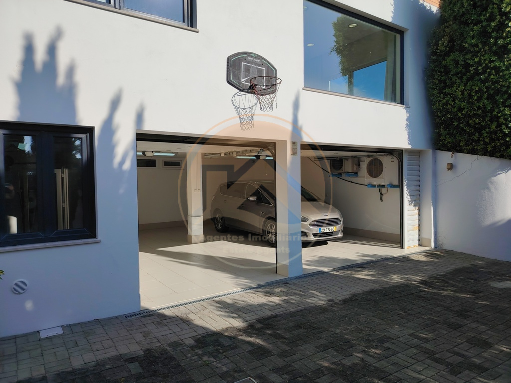 Villa contemporânea com piscina — Foto 72