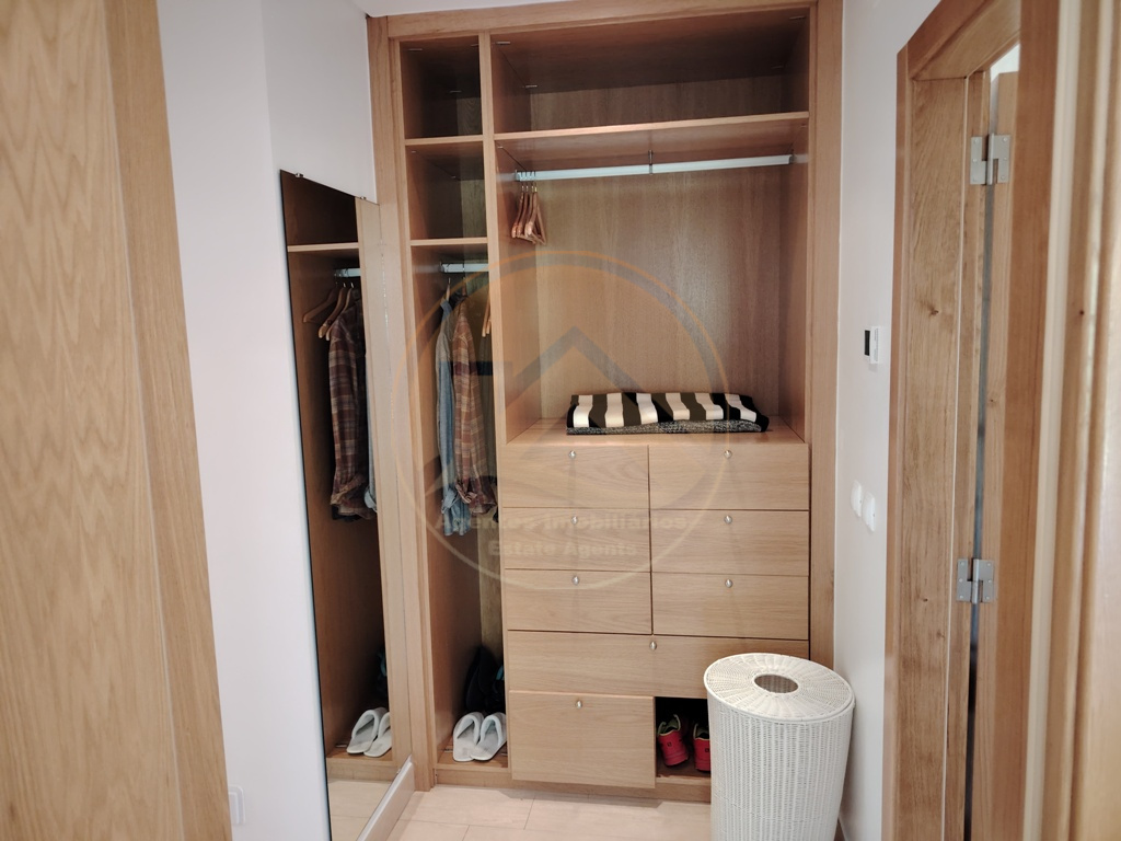 Villa contemporânea com piscina — Foto 44