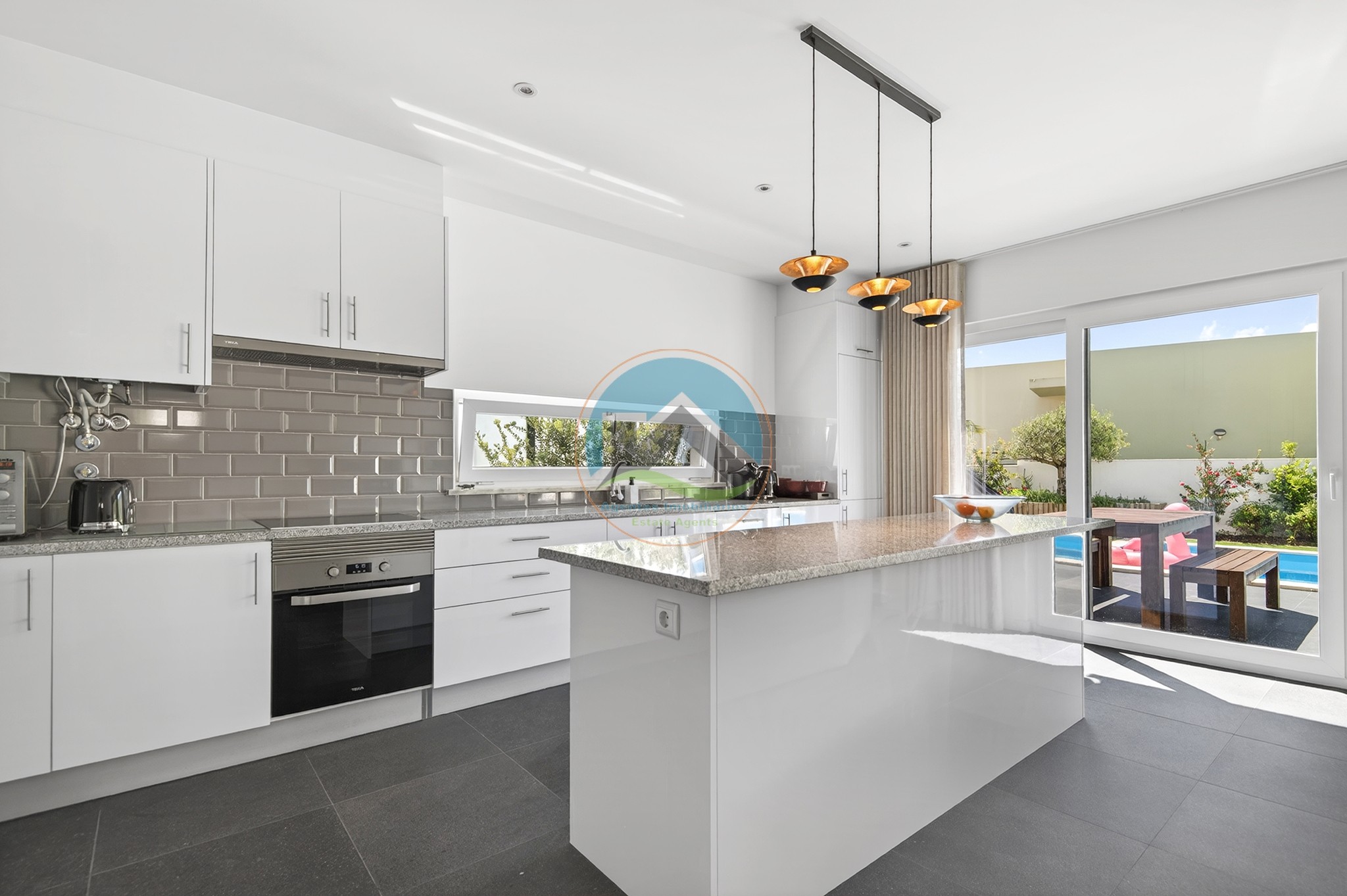 Moradia contemporânea junto ao mar com piscina privada - Foz — Foto 12